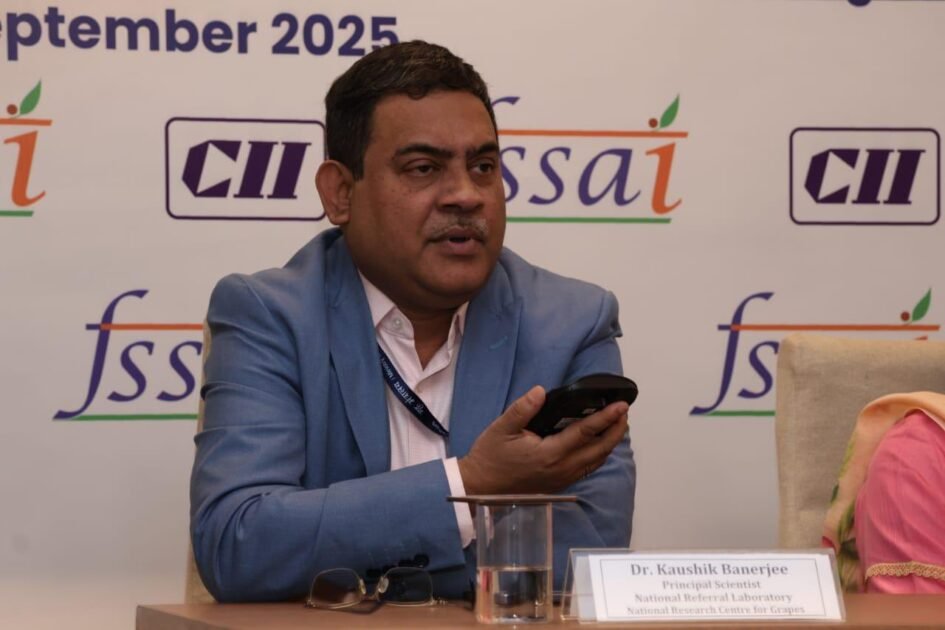 FSSAI लोगो के साथ फूड टेस्टिंग और फूड सेफ्टी की जानकारी